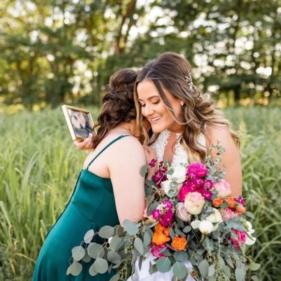 Meet your Posher, Megan - Picture 1 of 1